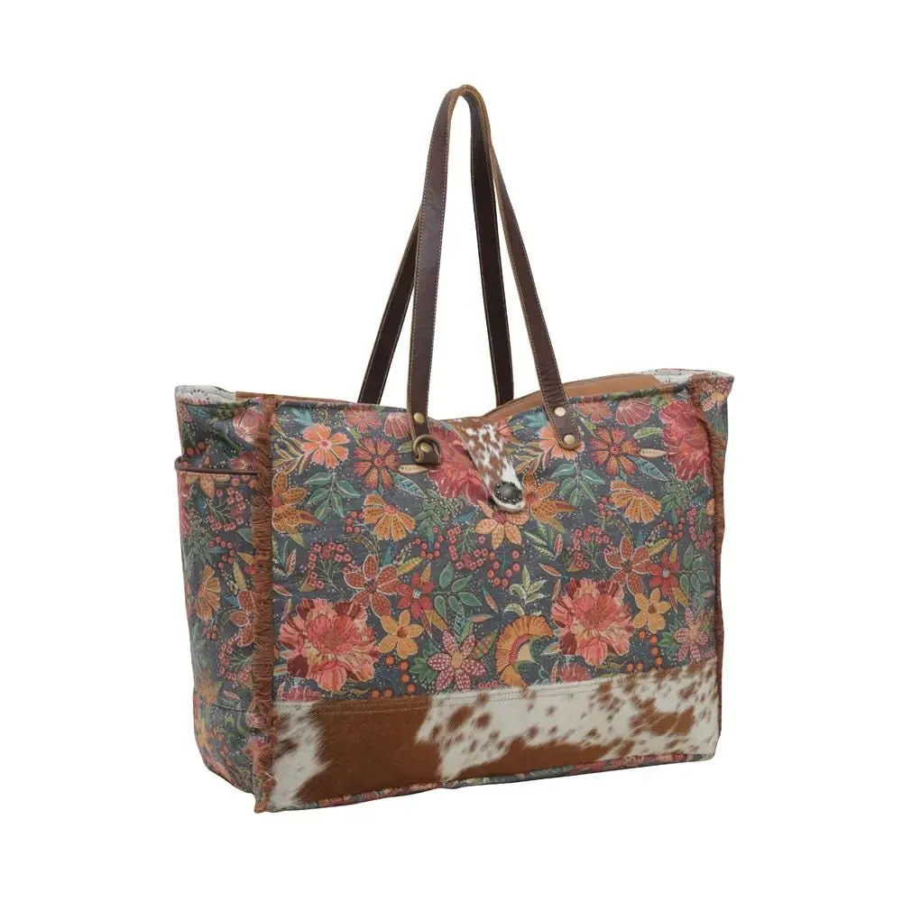 Fyole Weekender Bag - Stylish & Sturdy Wanderer-Inspired Design