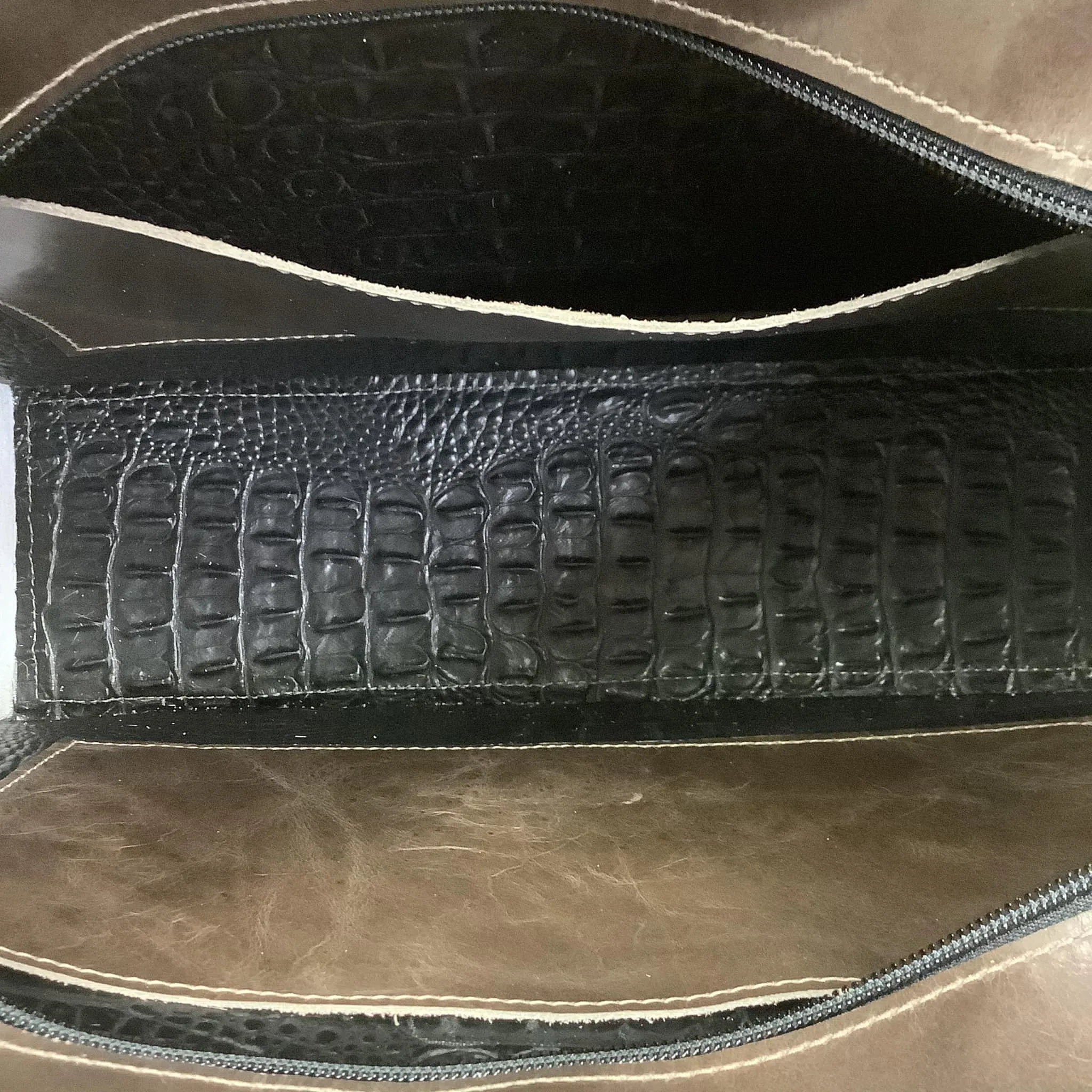 Get Outta Town Hybrid Tote - #27690
