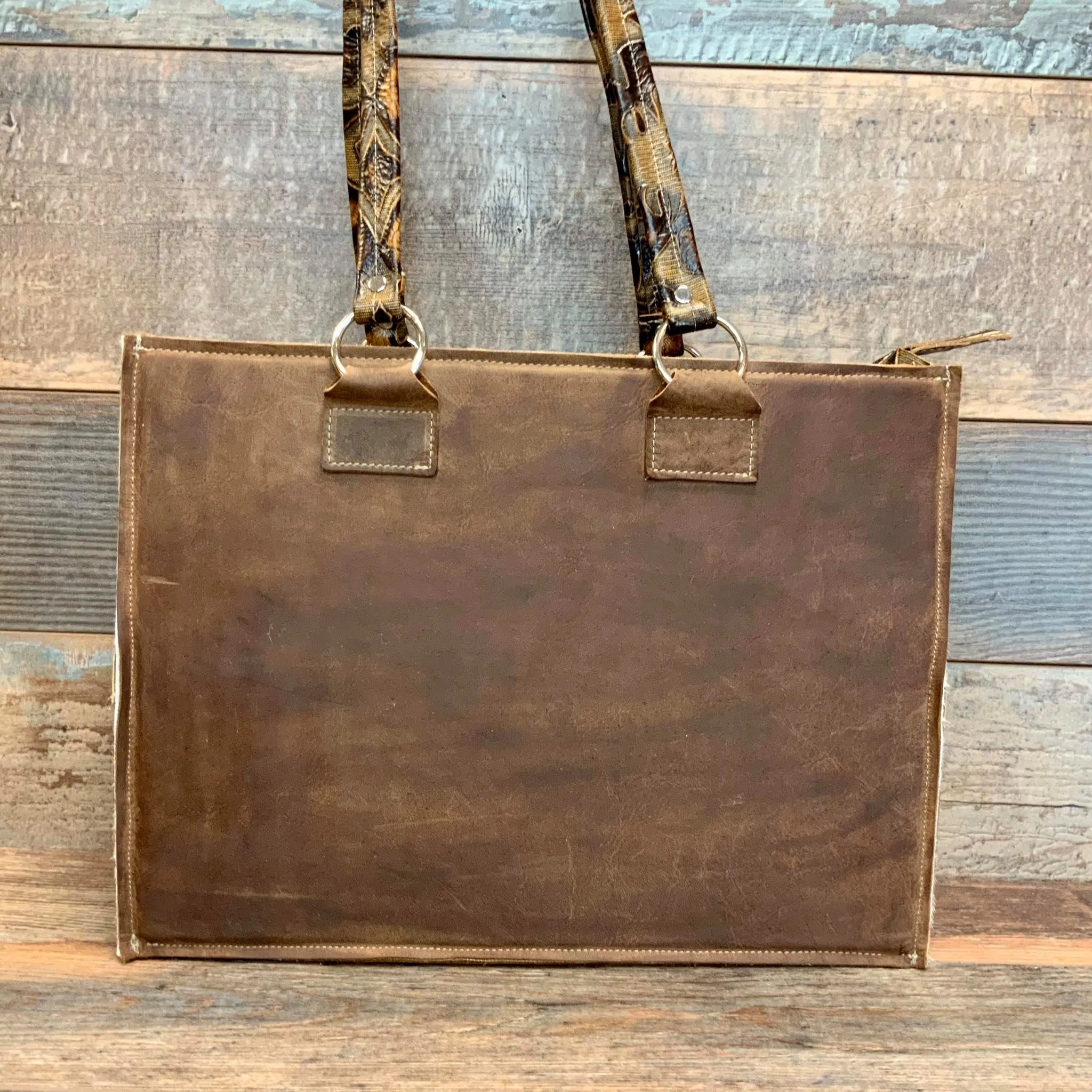 Get Outta Town Tote - #18512