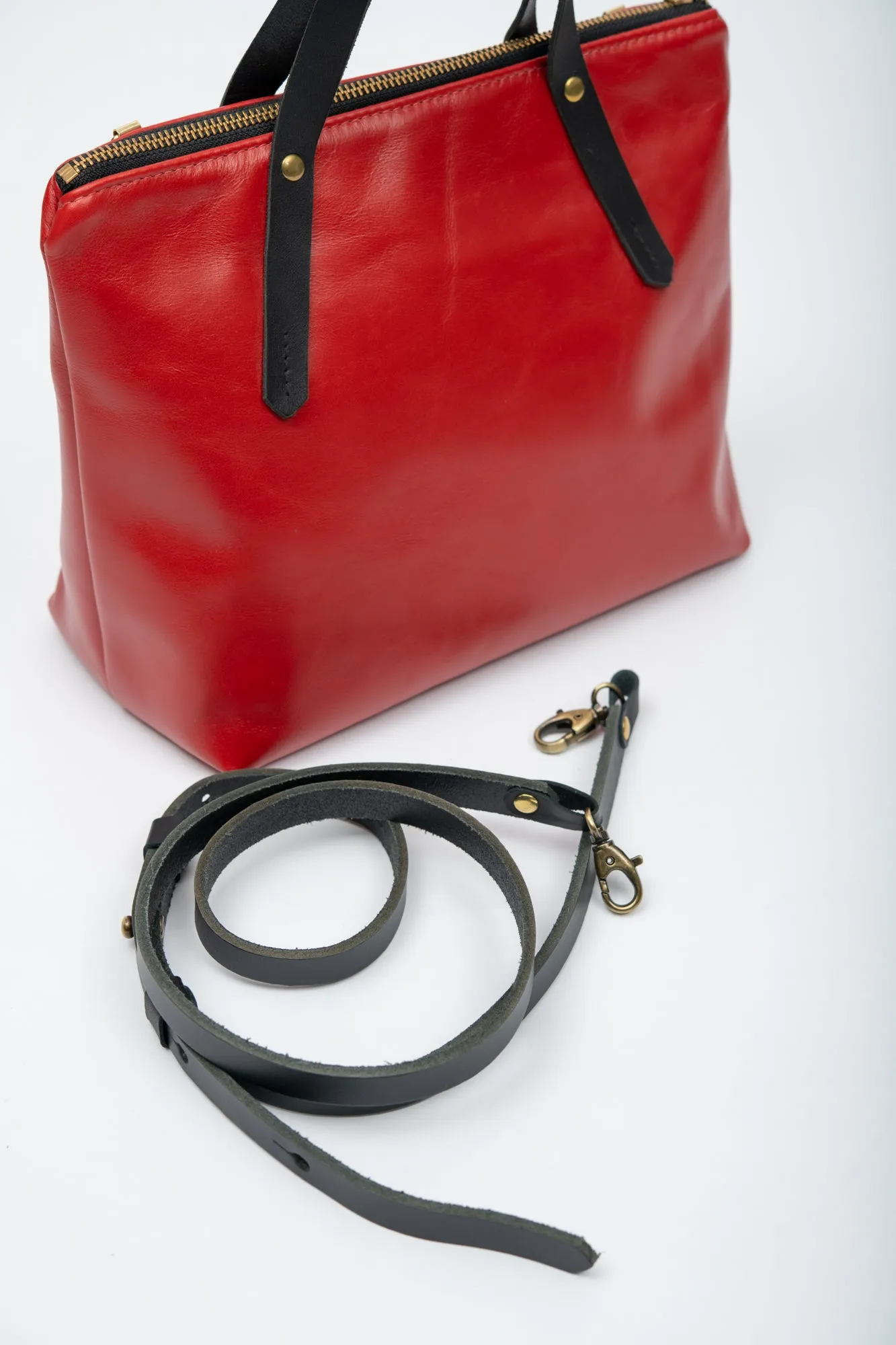 Leather handbag with crossbody strap PAPINEAU model