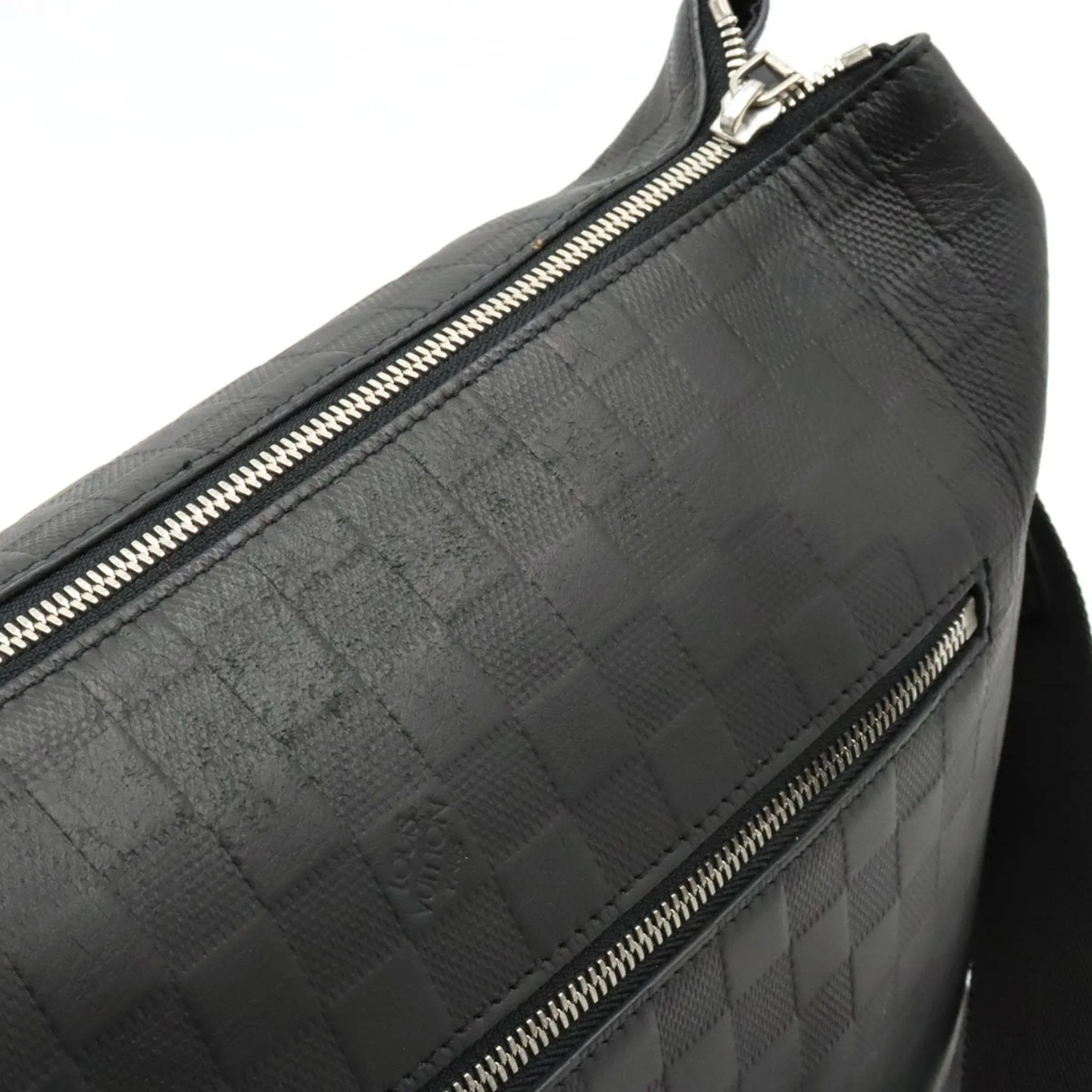 Louis Vuitton Discovery  Canvas Shoulder Bag ()
