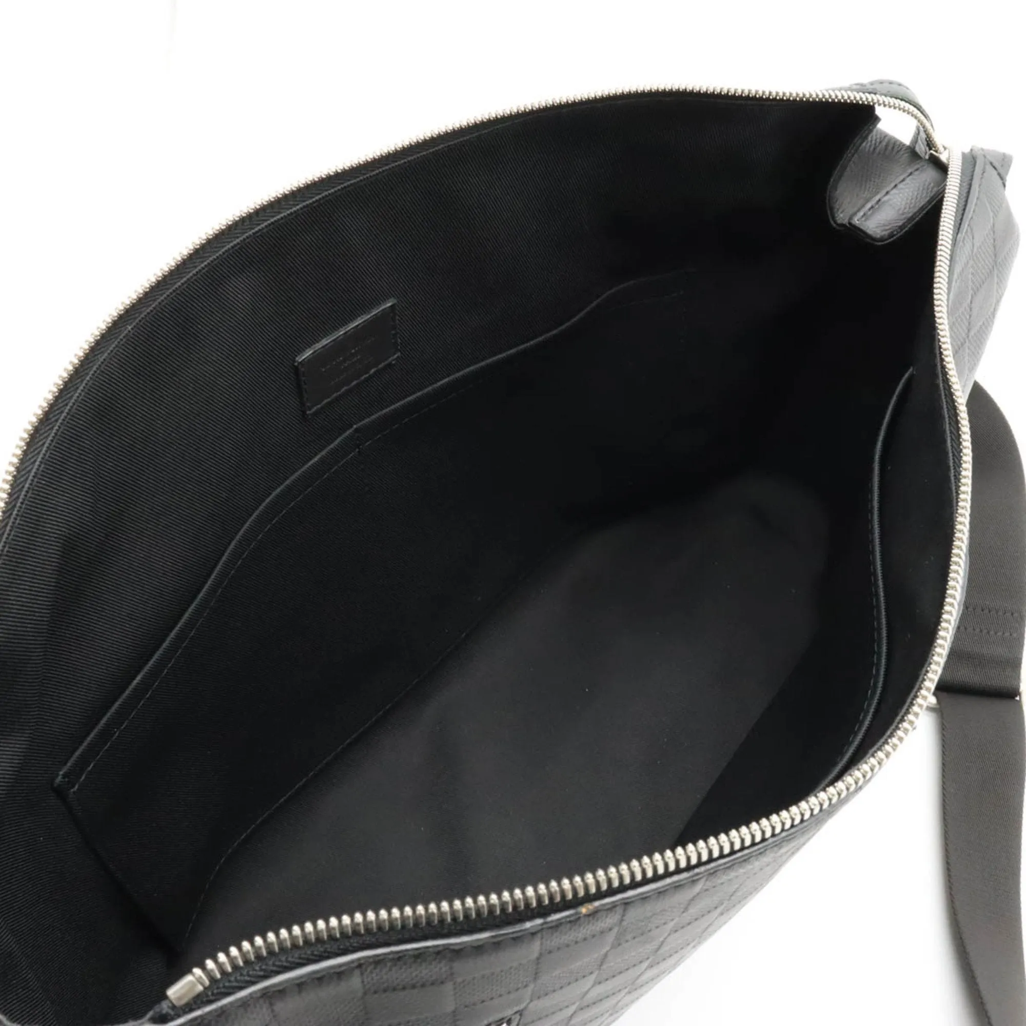 Louis Vuitton Discovery  Canvas Shoulder Bag ()