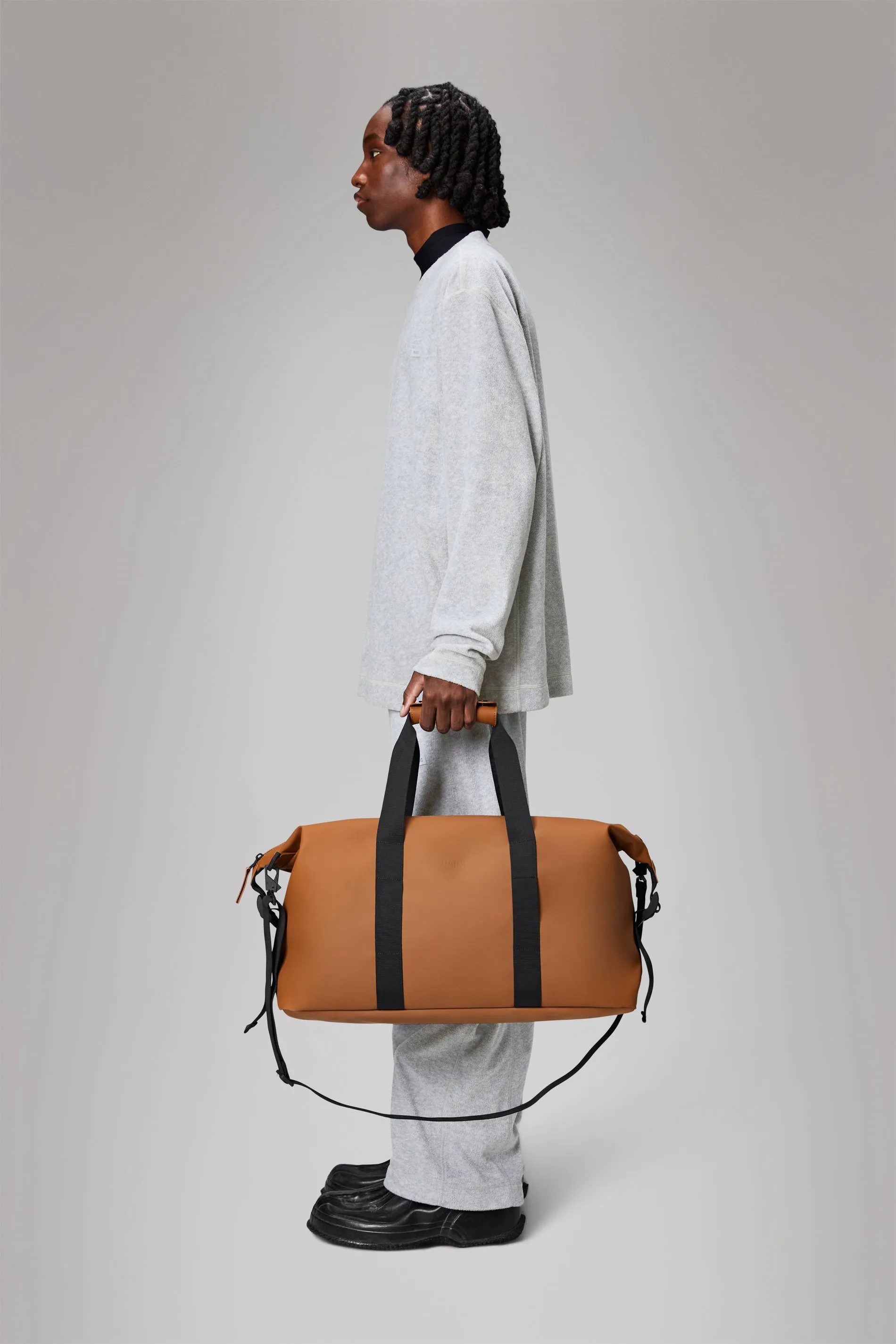 RAINS HILO WEEKEND BAG - 12 COLORS