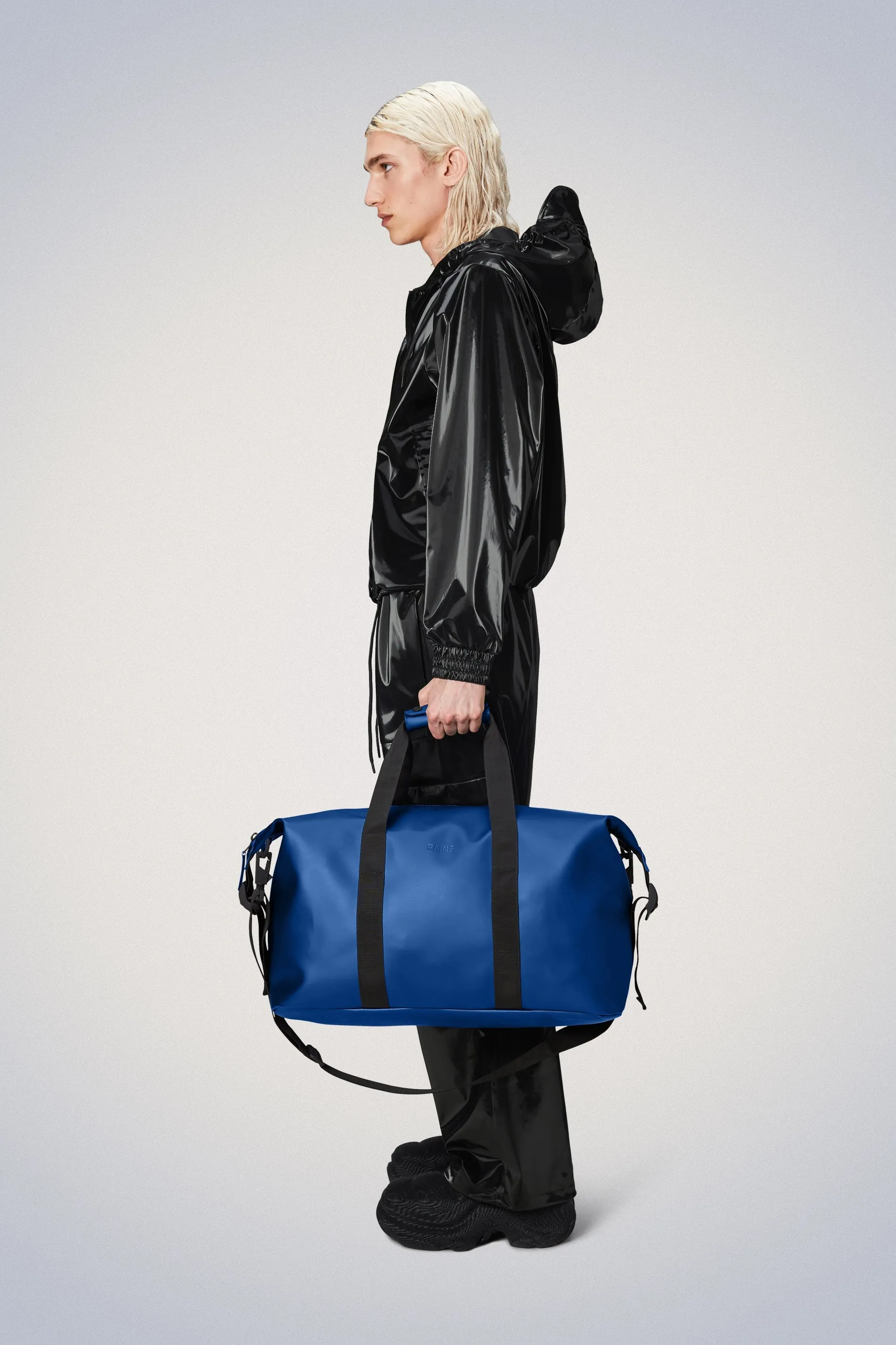 RAINS HILO WEEKEND BAG - 12 COLORS